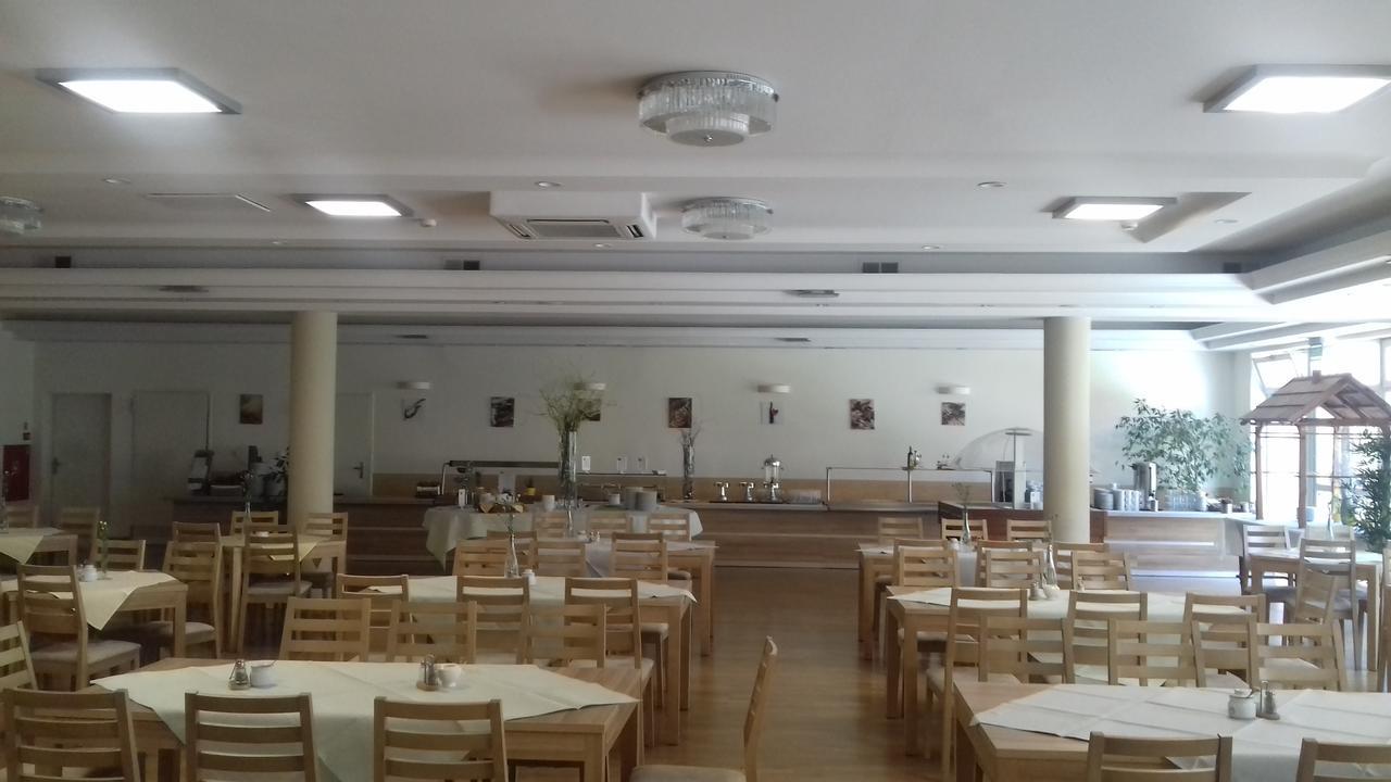 Hotel Cieplice Jelenia Góra Buitenkant foto